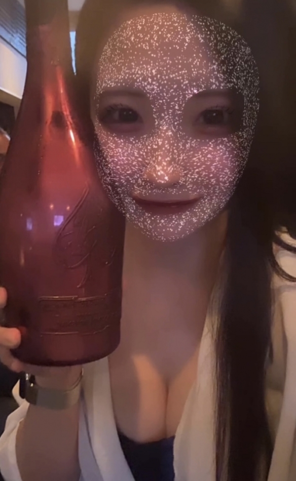 近い近い(⚲□⚲)