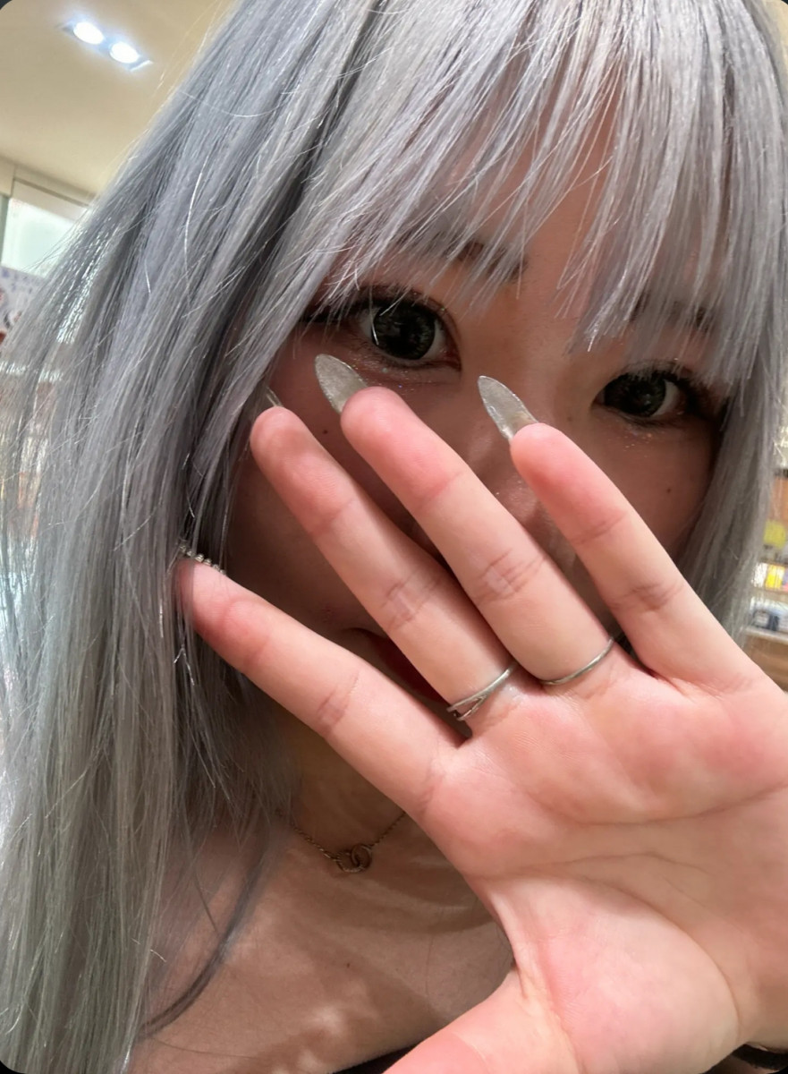 藤白るあ