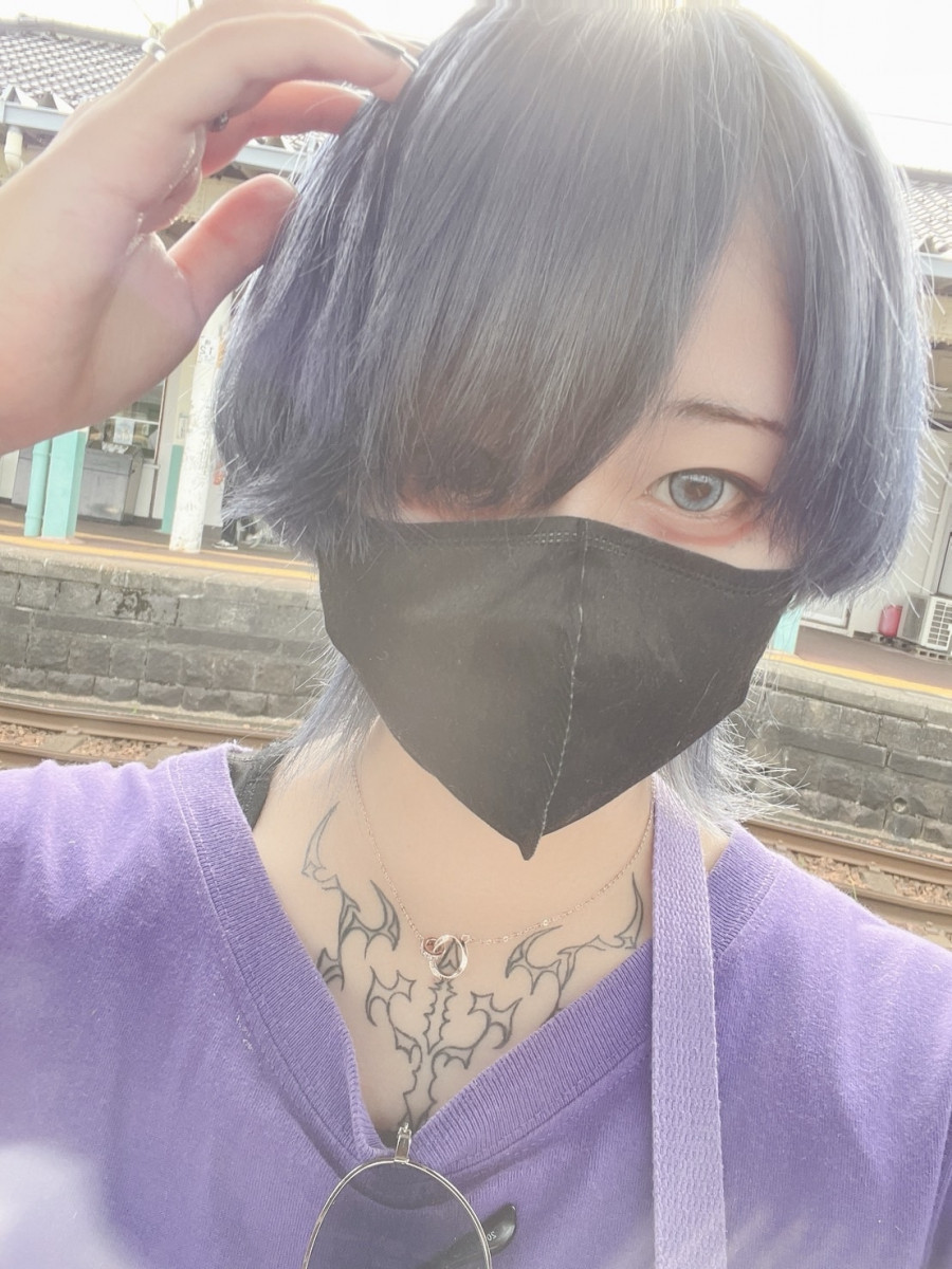 ニヤ