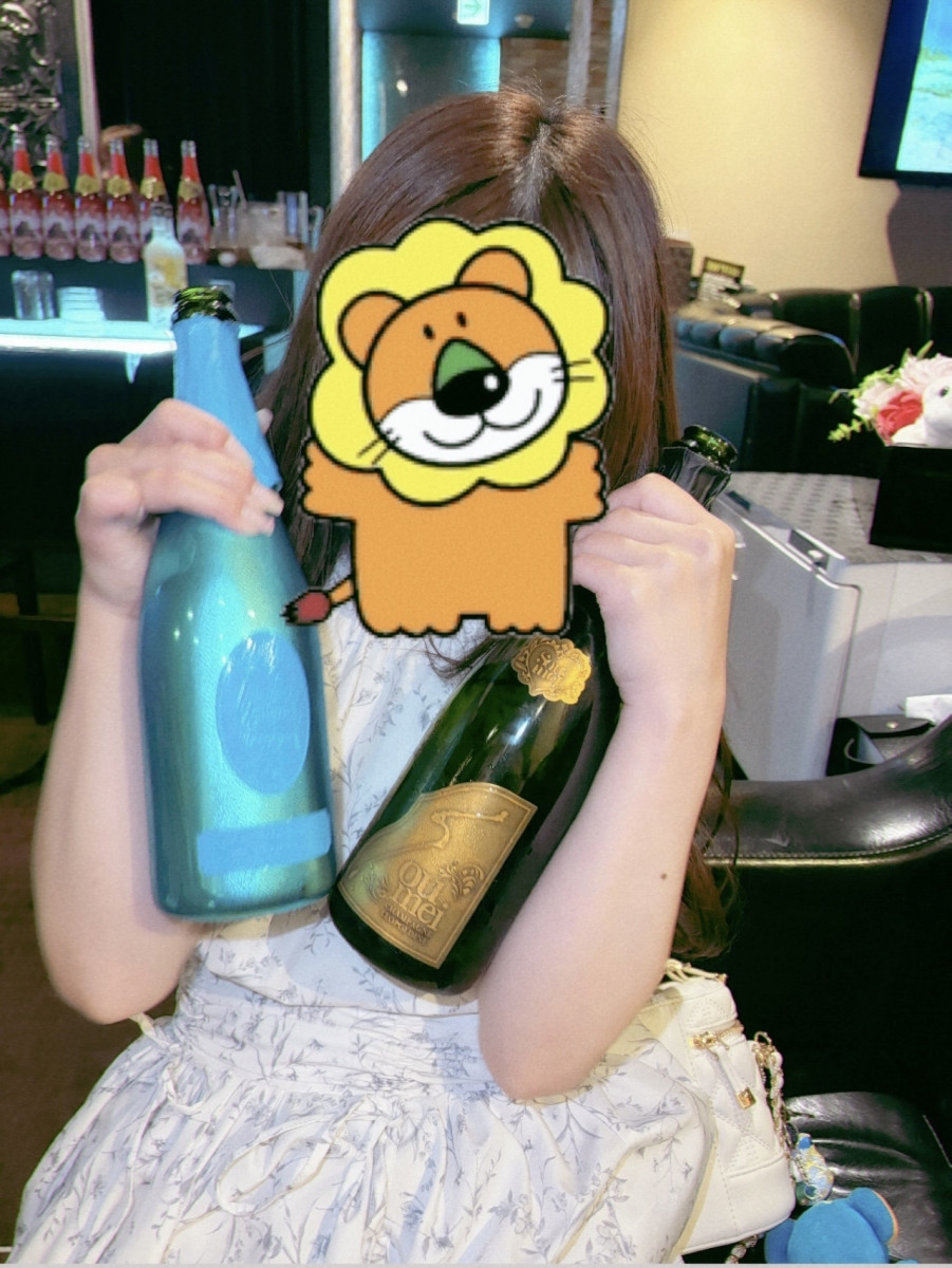 小鳥遊 みこと