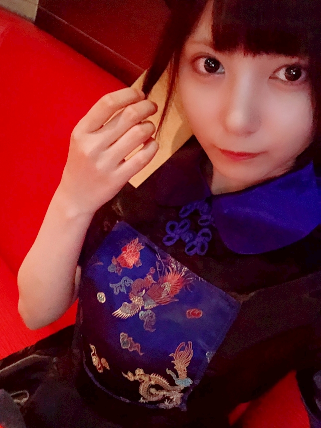 りと Vivid Ikb ヴィヴィッド キャバキャバ