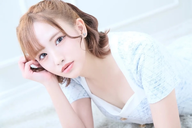 紫藤まひろ