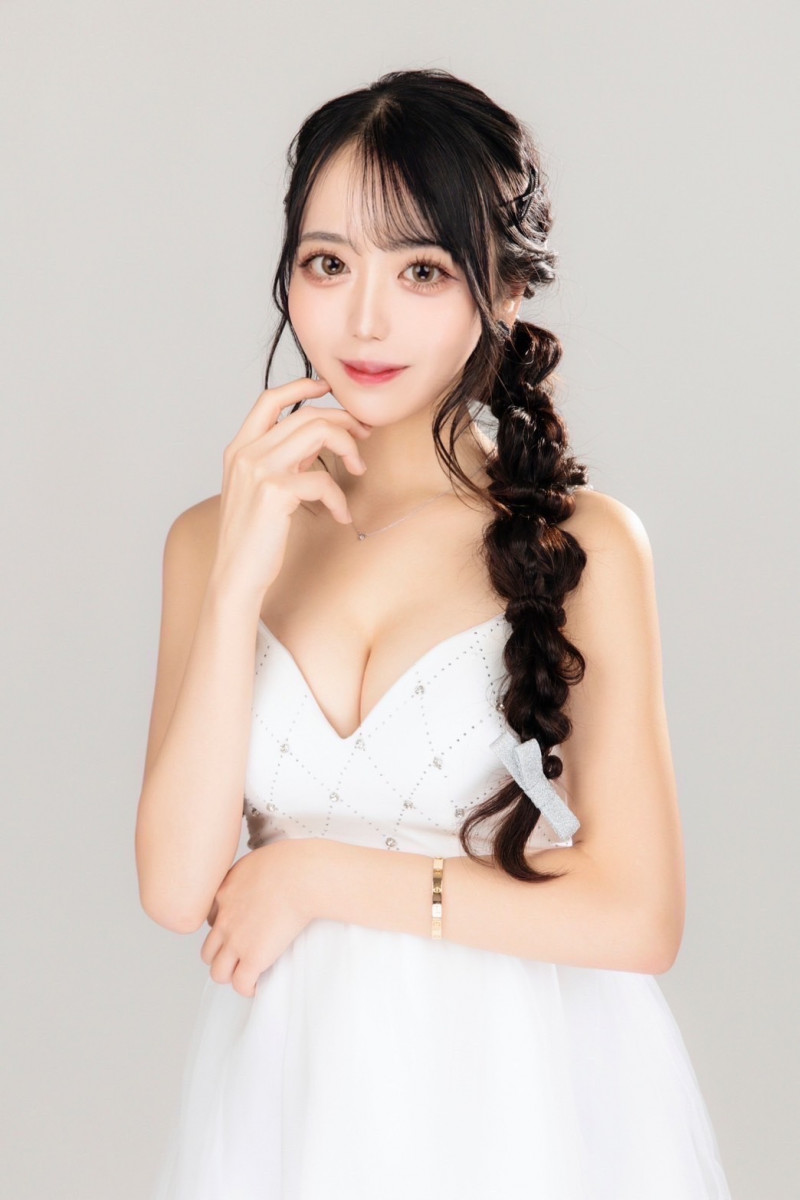 一条 葵