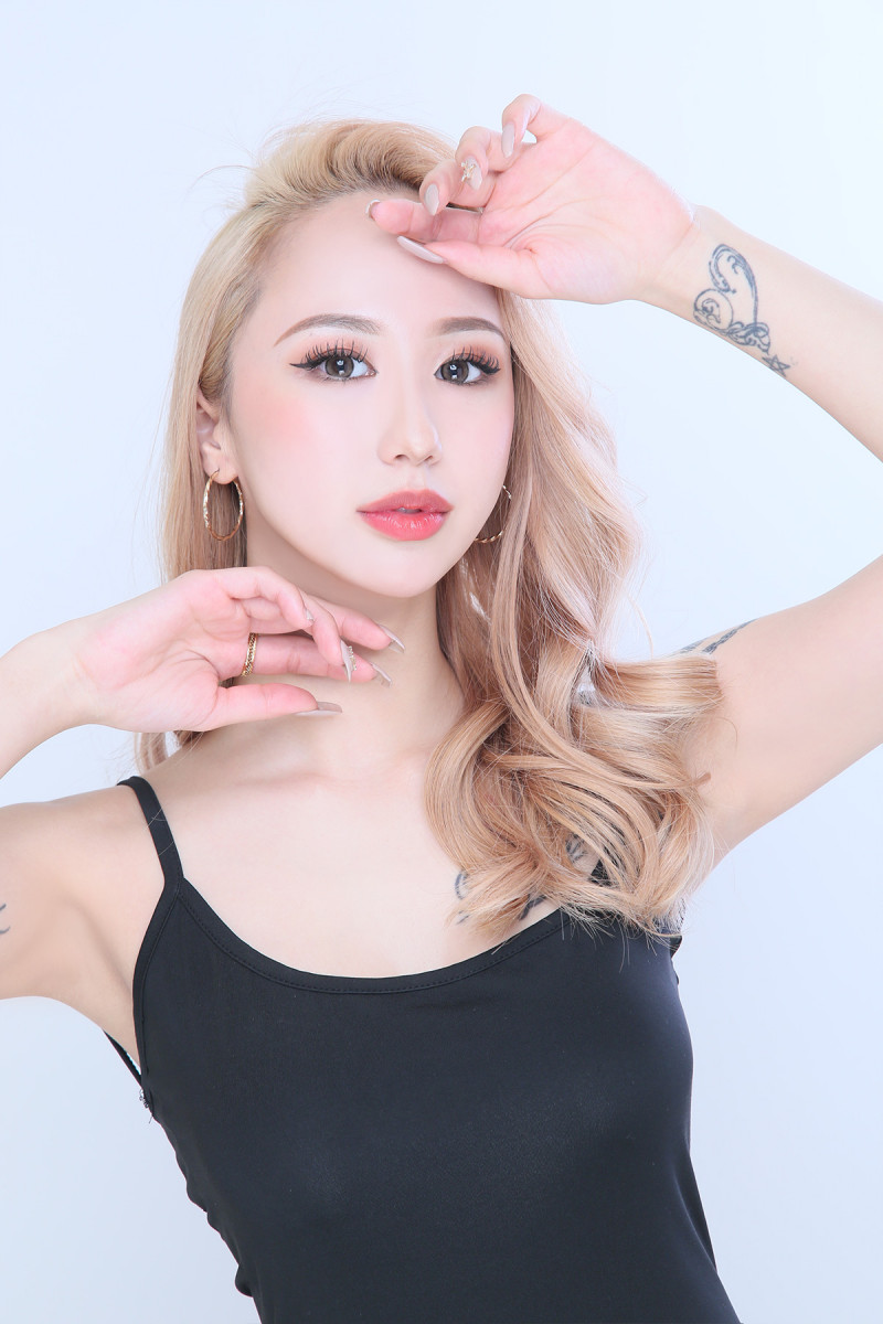 一条 葵