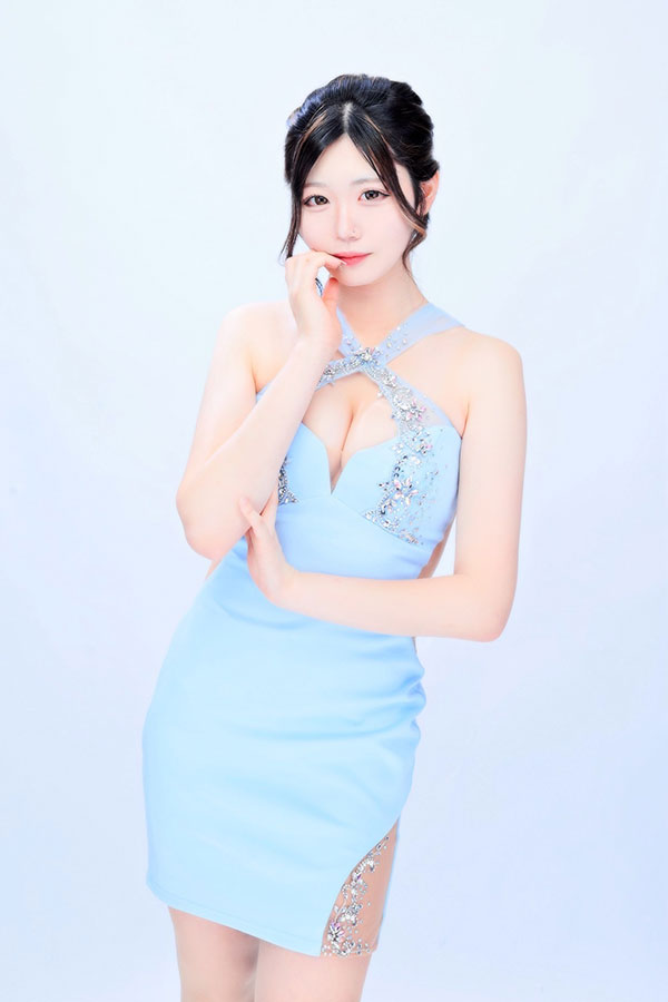 一条 葵