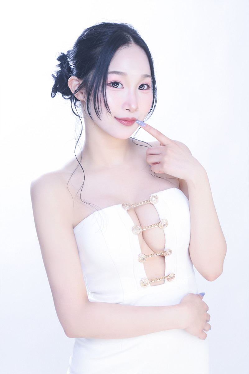 音羽 四葉