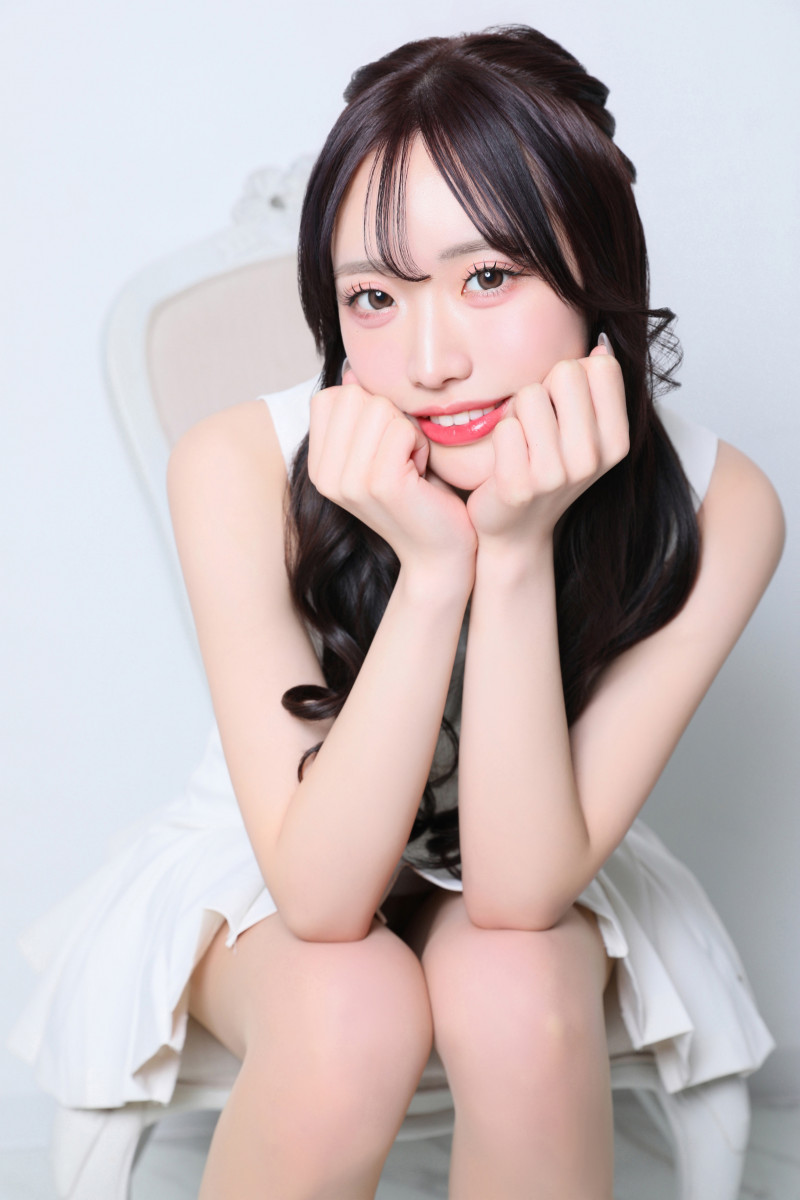あやな
