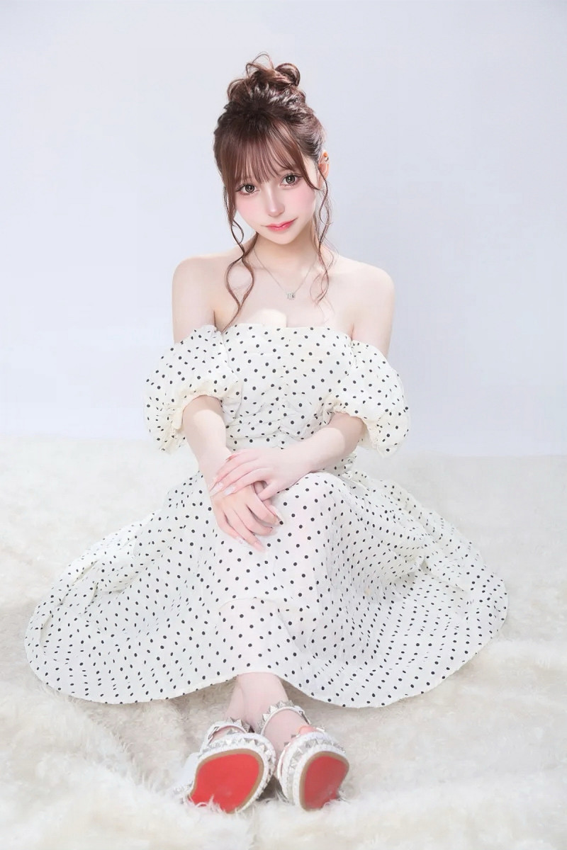 うい