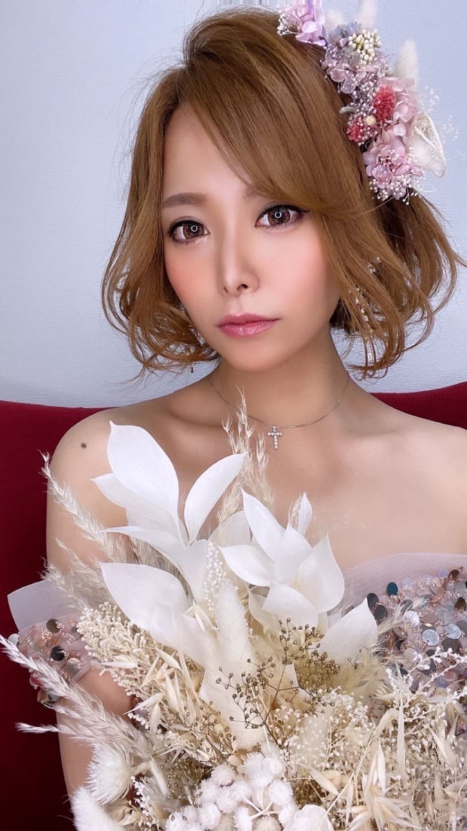 華咲レオナ
