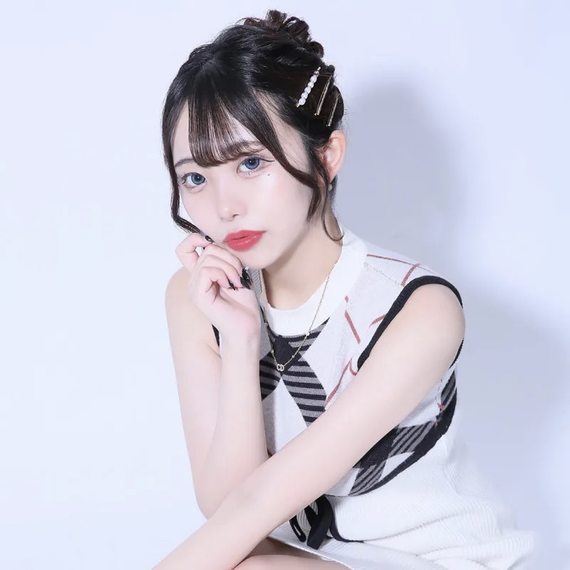 白咲さな