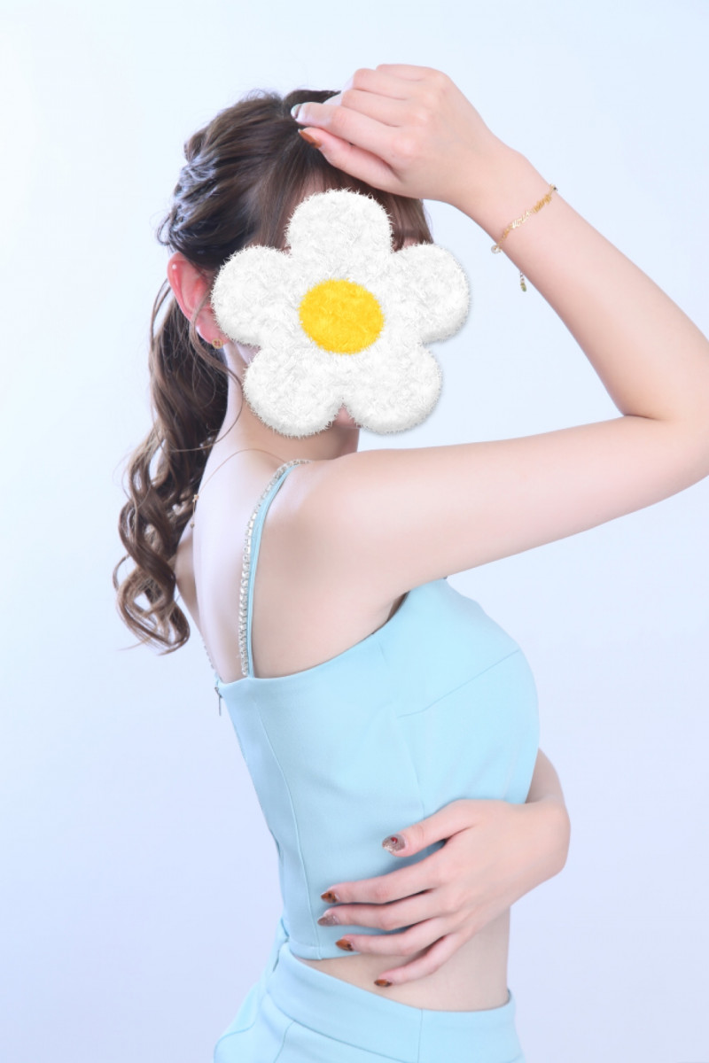 みい
