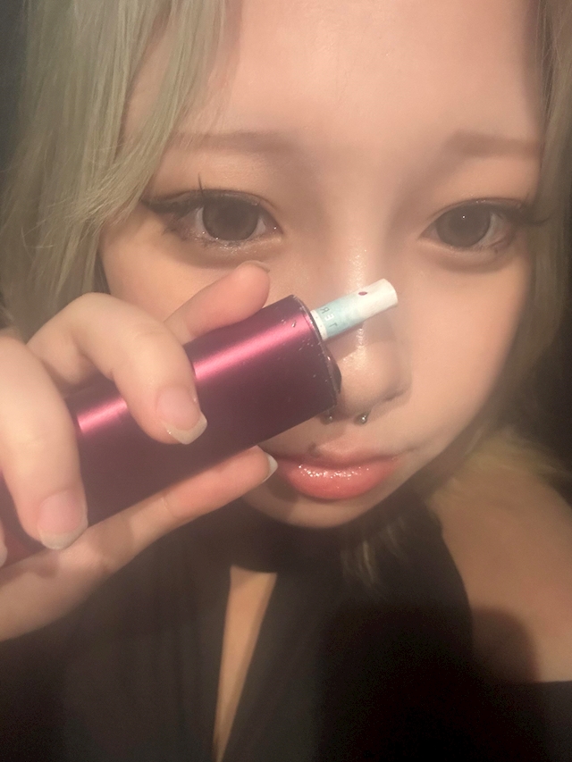 あやな