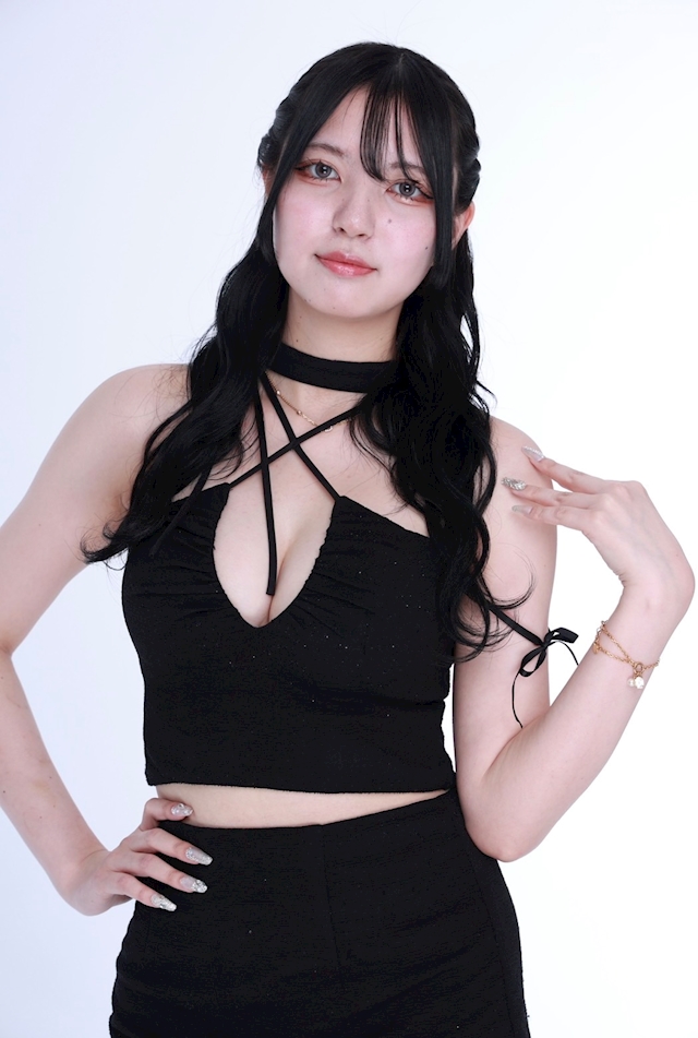 椿 麗伽