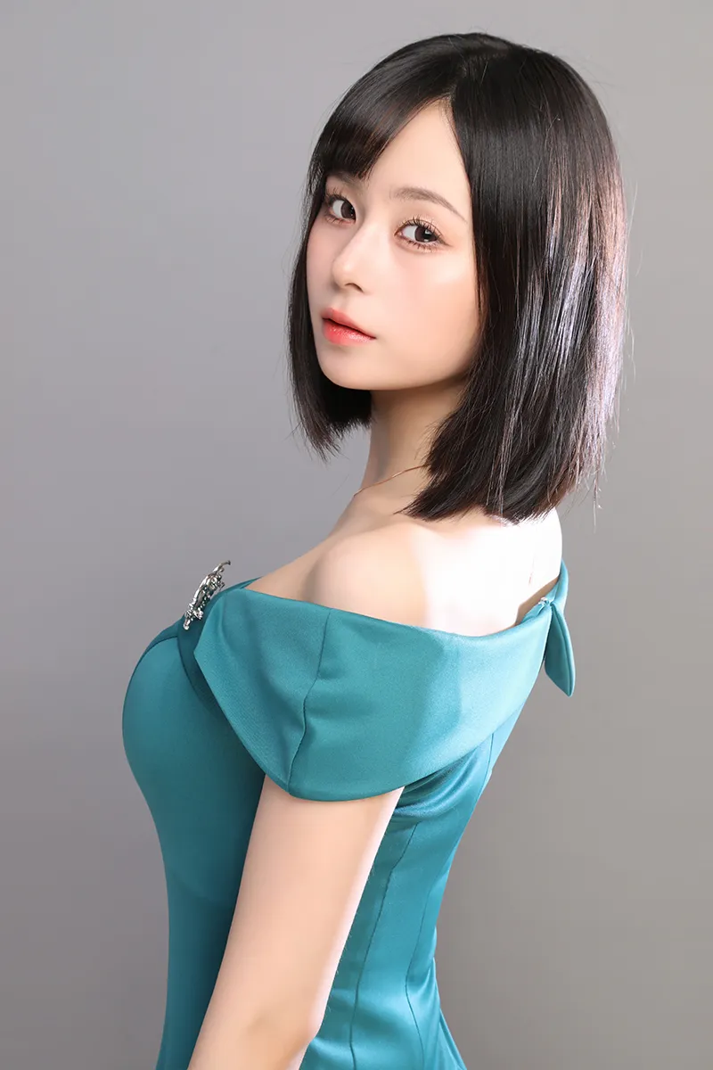 みい