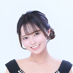 星乃ななみ