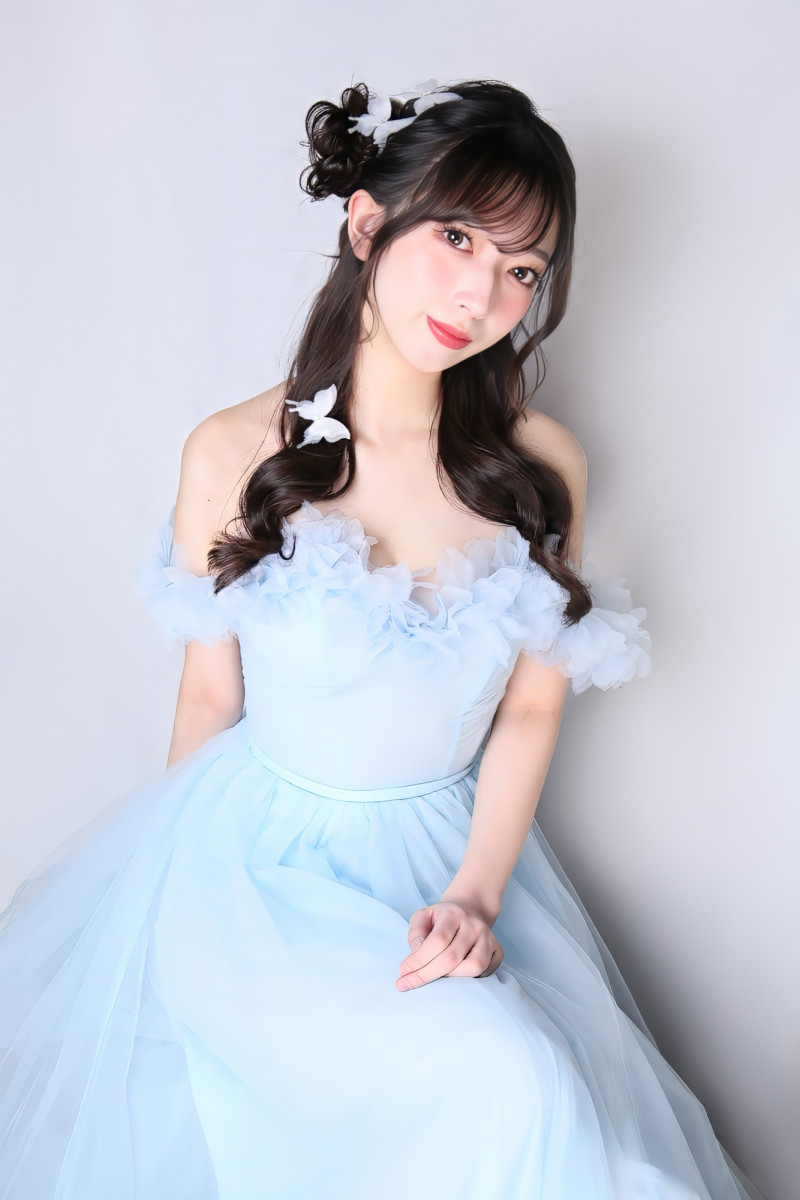 みいな