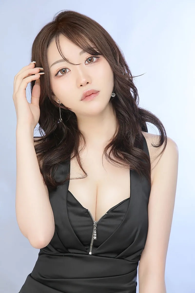 一条 葵