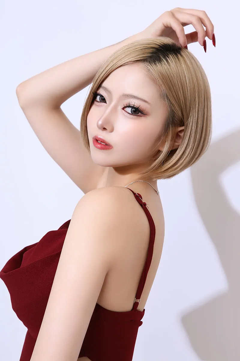 朱華