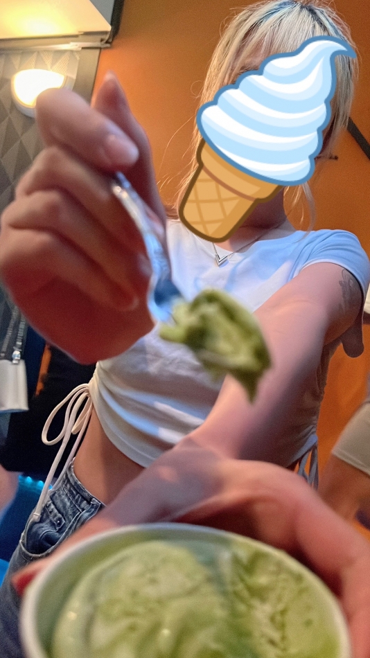 アイスあーん🍨