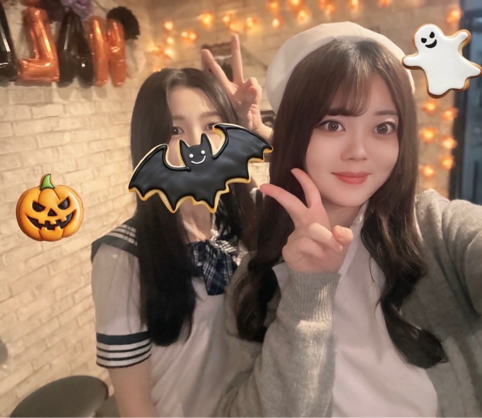 おかしくれーーーー👻🍨🍮