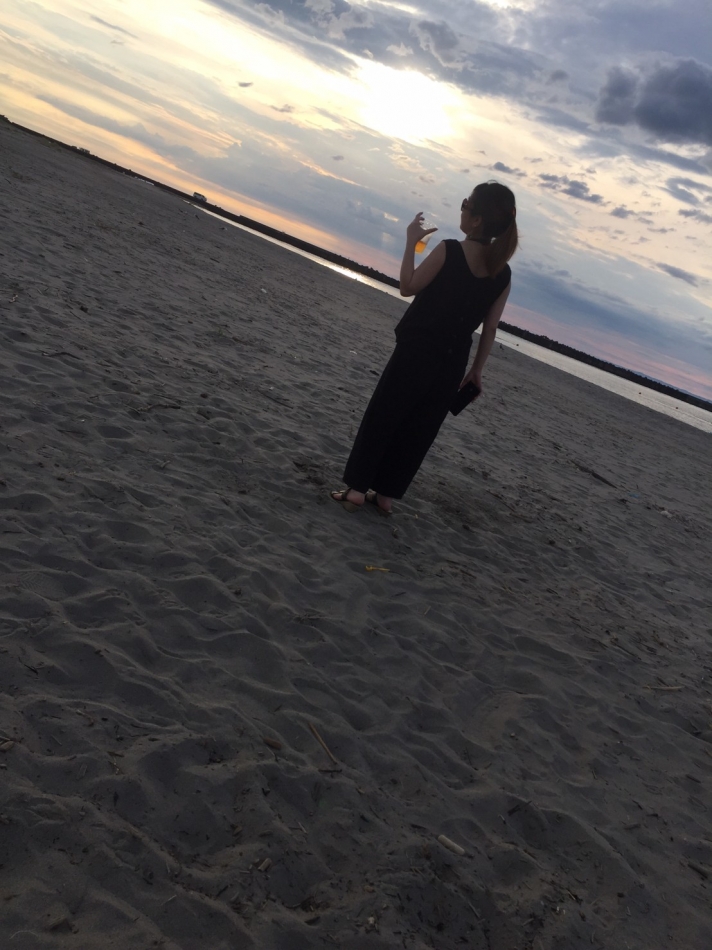 サングラスと黒