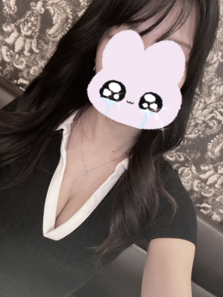 𓏸𓏸デビュー笑