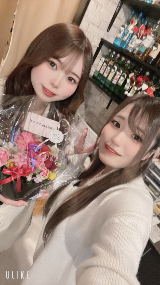 まだまだ待ってるよん♪