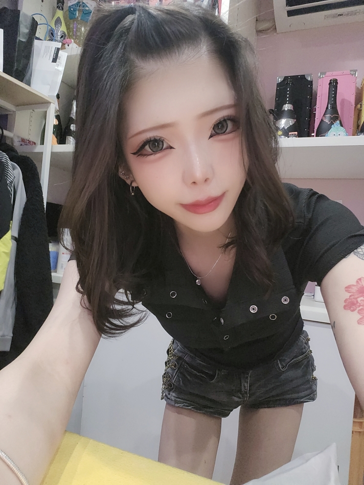 一条 葵