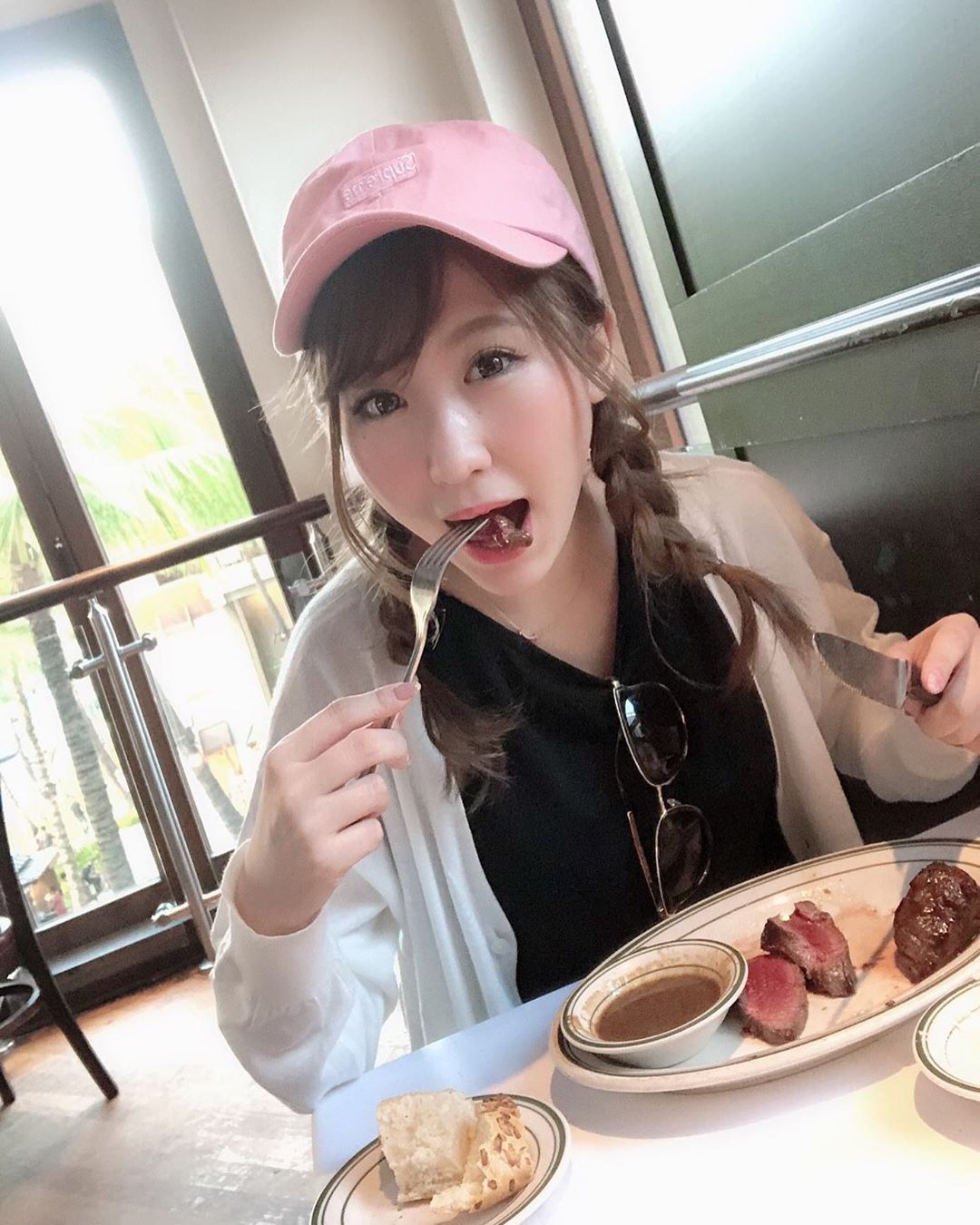 お腹すいた、、、..この後気絶したかのように寝ました。笑歩きながら寝たの初めてだ