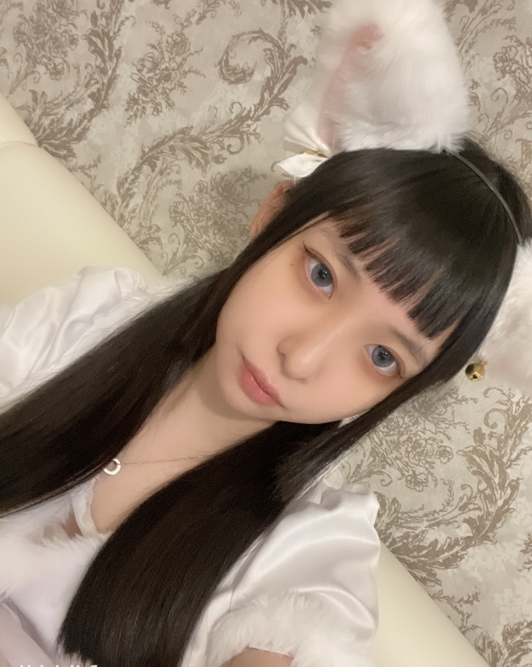 待ってるにゃん