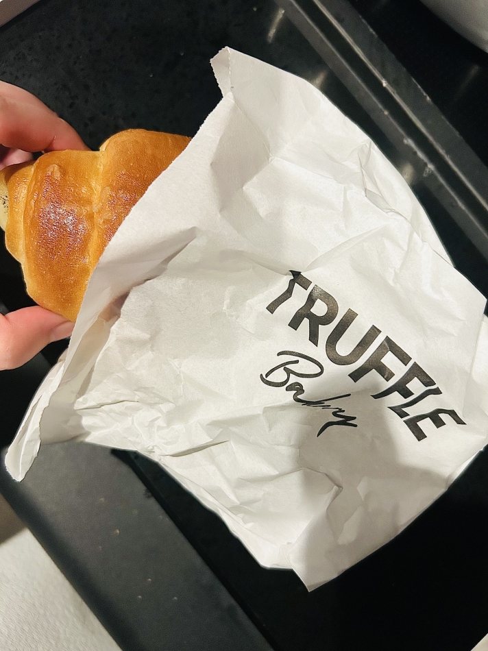 トリュフ塩パン