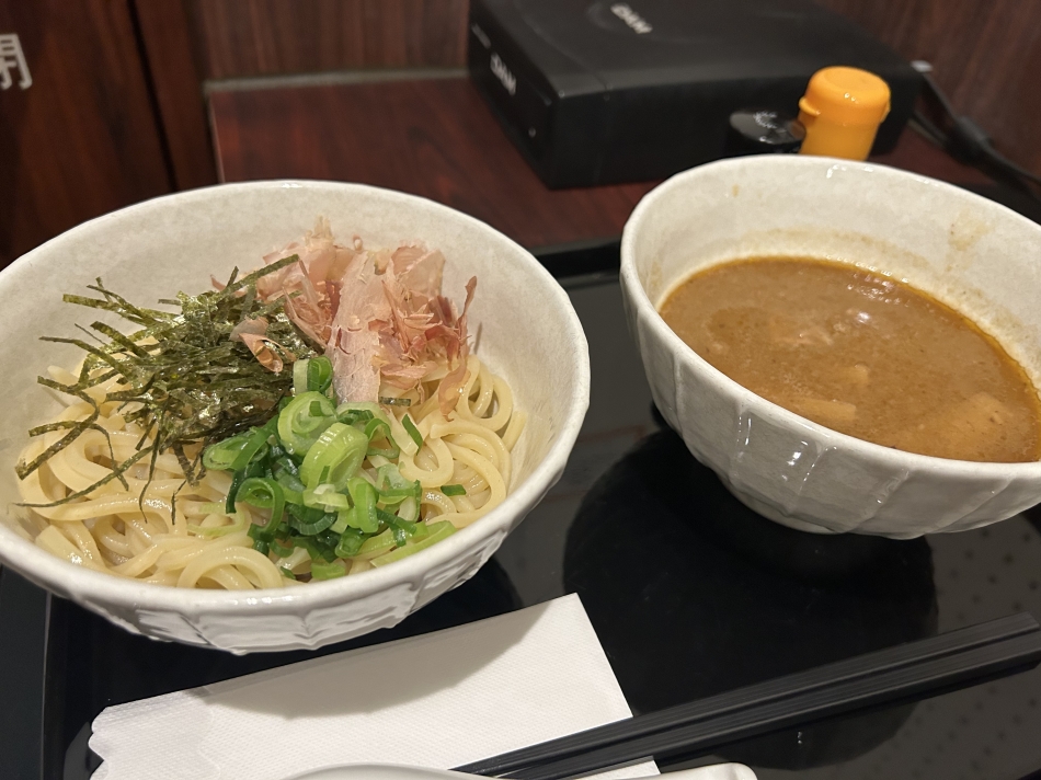 一条 葵