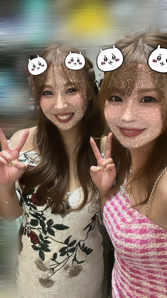 誰にも気付かれない2人