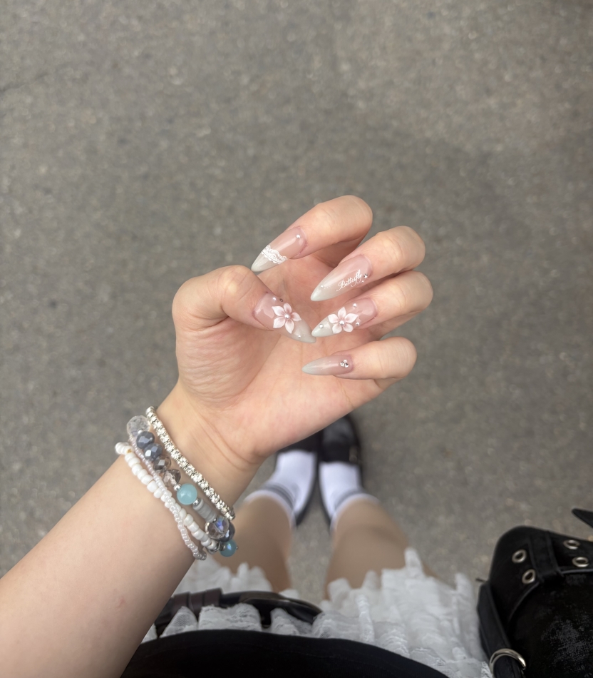 一条 葵