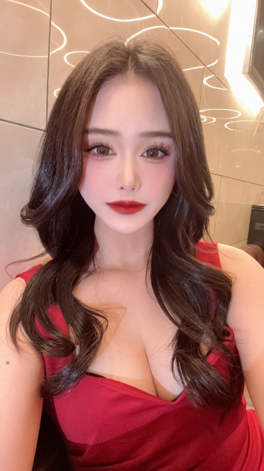 一条 葵