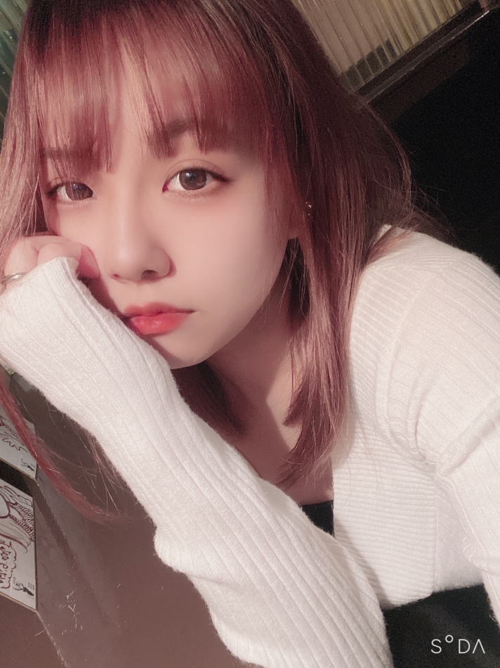 各方面で詐欺だなんだと言われた自撮りが出てきたから供養します。