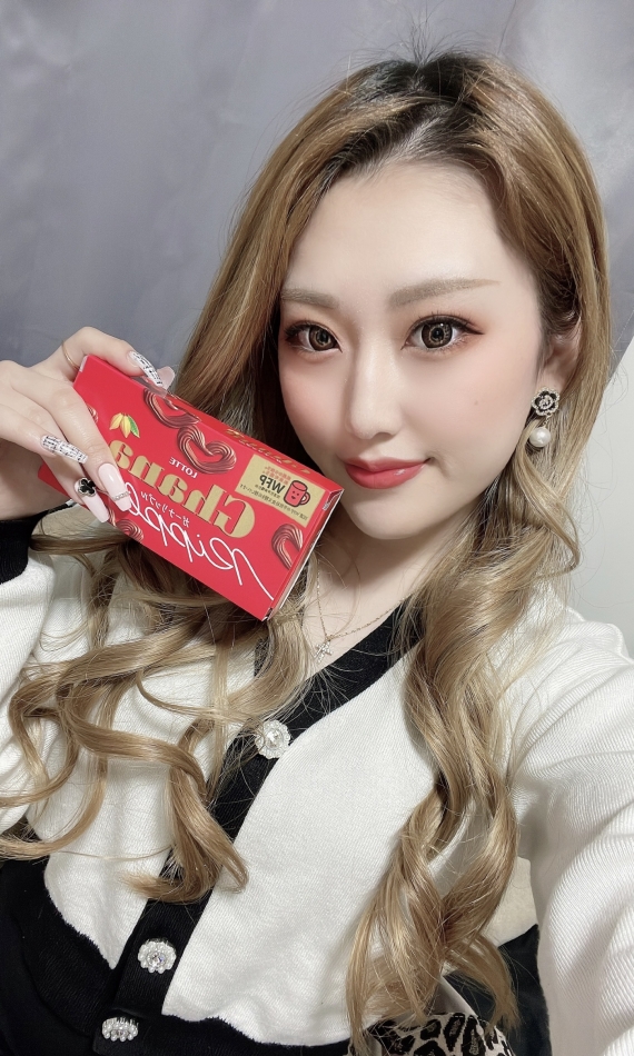 手がかってに…