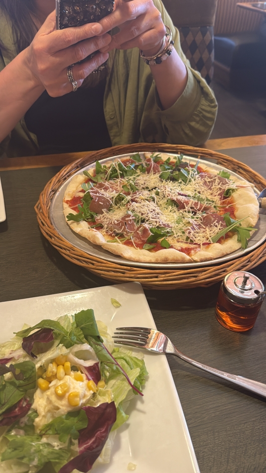 ピザうますんぎ🫶