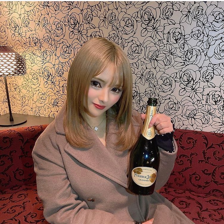 LUIAGUE ホットニュース 4330