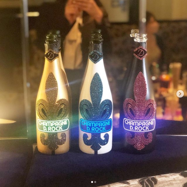 六本木 -水島本店- ホットニュース 9826