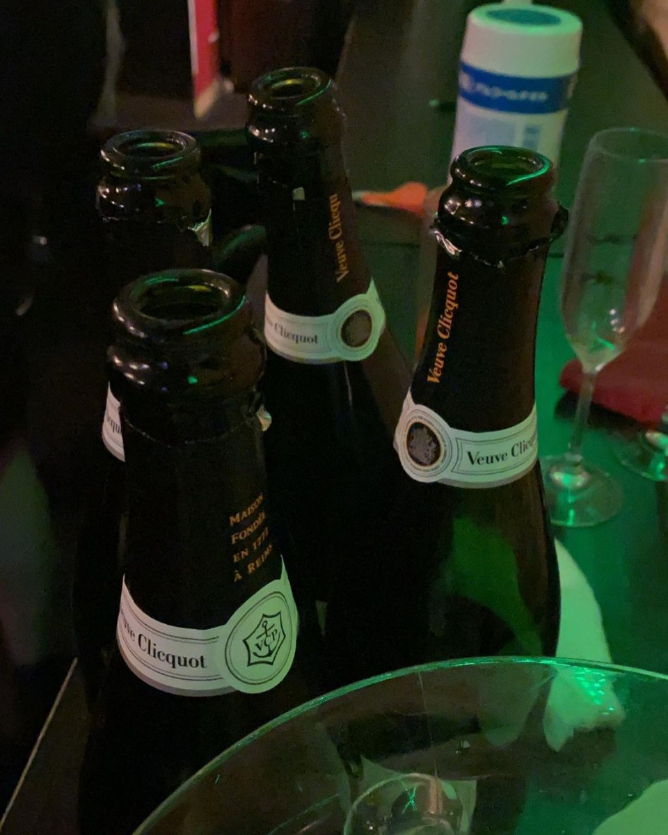 ガールズバー ふくろう ホットニュース 10946