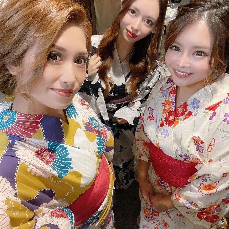 沖縄 Red Shoes ホットニュース 16337