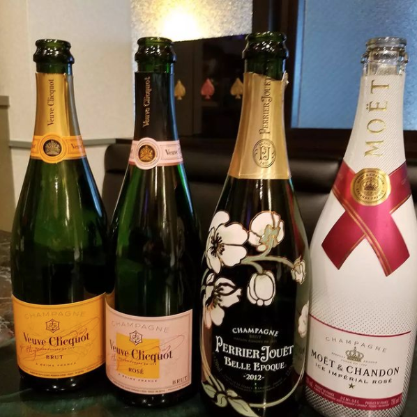 Lounge Bar Cina ホットニュース 16715