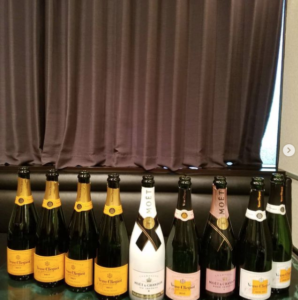 Lounge Bar Cina ホットニュース 17795