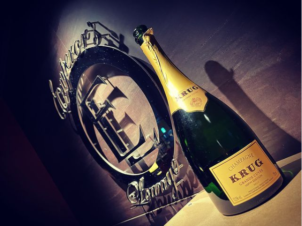 Emperor's Lounge ホットニュース 19962