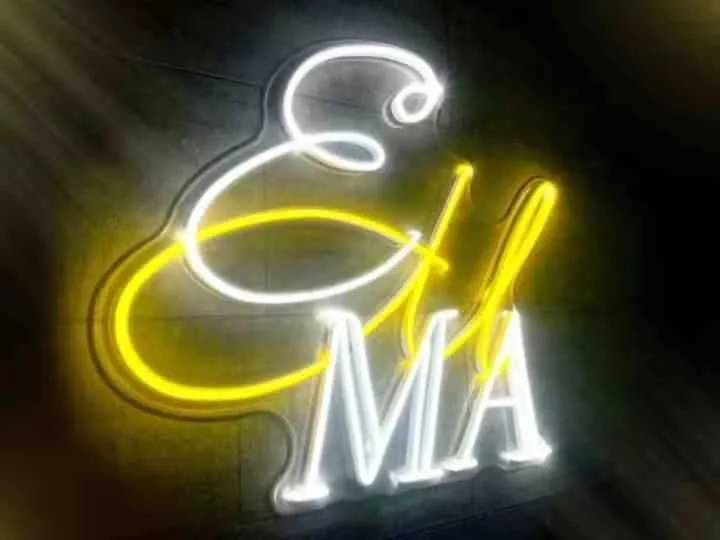 スナック EMMA ホットニュース 206007