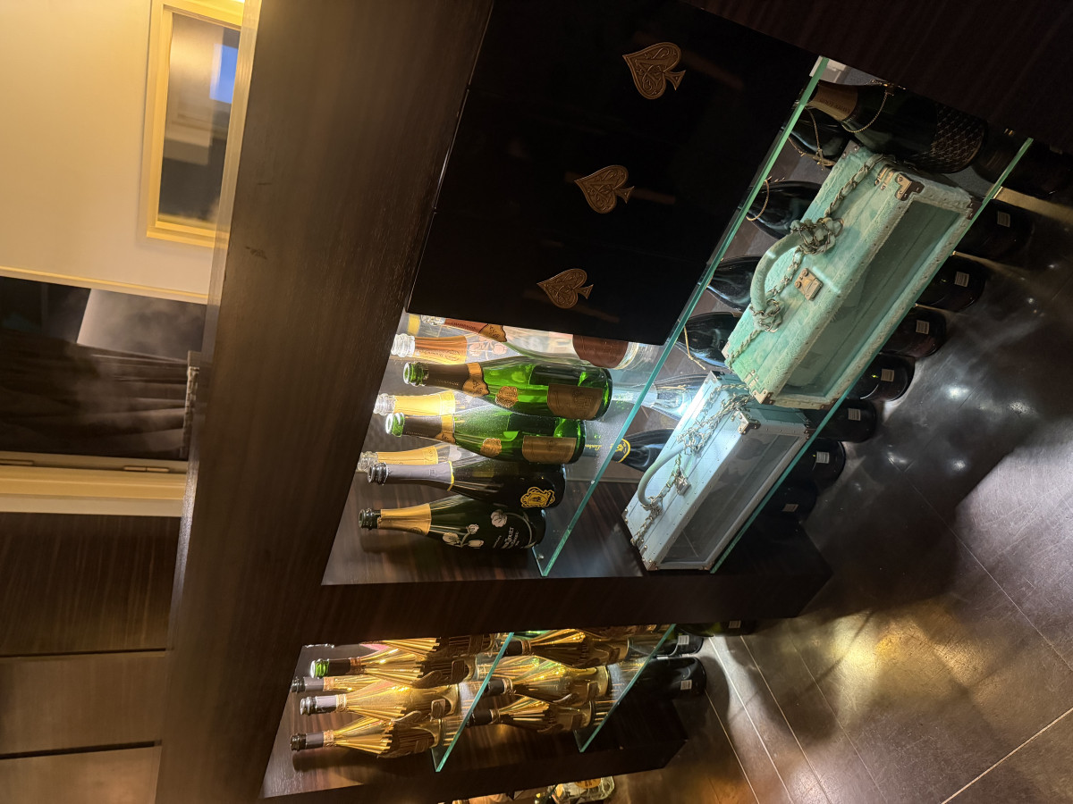 lounge lapeche ホットニュース 230971