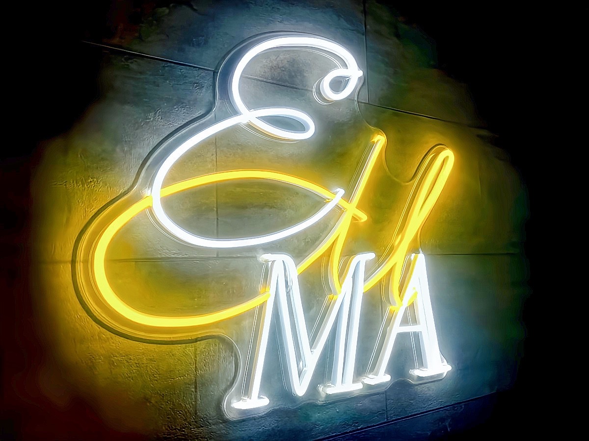 スナック EMMA ホットニュース 240263