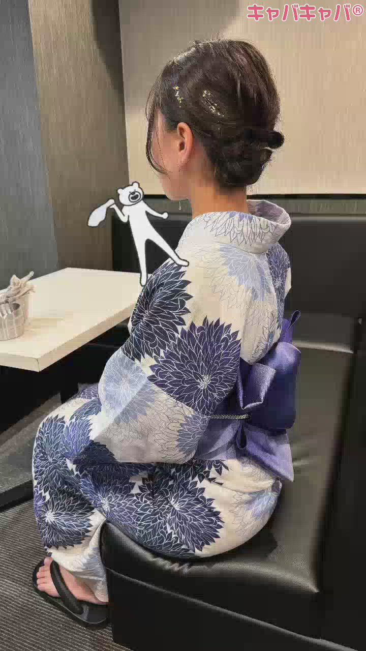 髪の毛の金箔忘れててそのまま寝たら大変なことになった