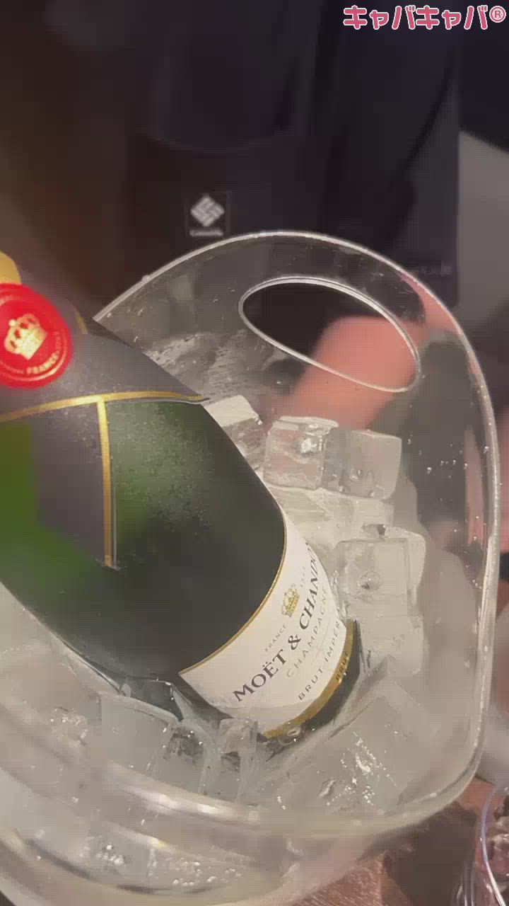 ま、まさかの🥂❣️